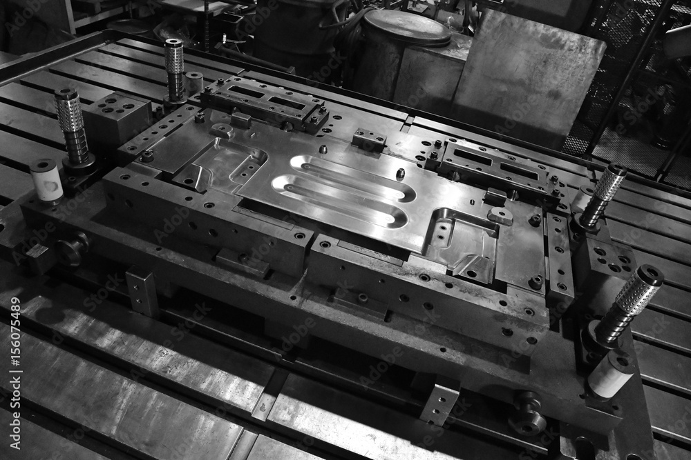 Sheet Metal Stamping Tool Die for Automotive Precision Parts on The