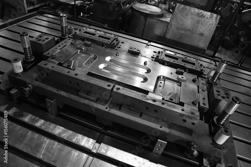 Photography Sheet Metal Stamping Tool Die for Automotive Precision Parts on The Numerical Control Milling Machine Table