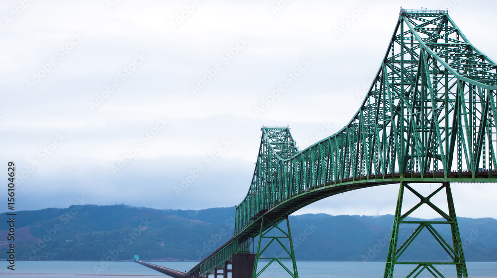Fototapeta premium Long Bridge over wide mouth of Columbia River in Astoria