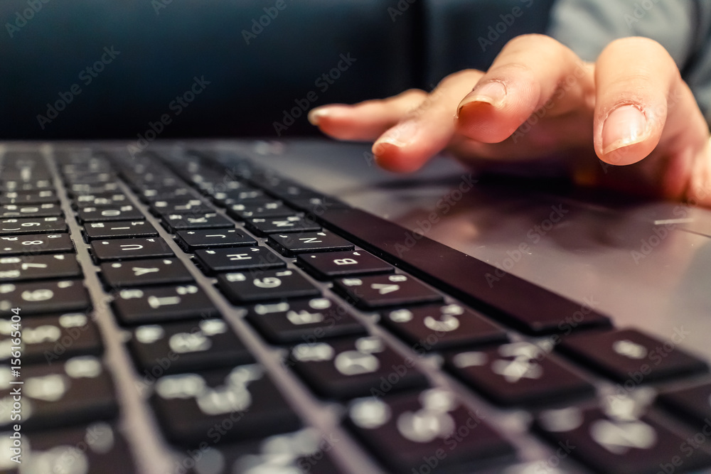 Hand use laptop Hand use laptop