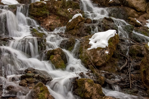 Kazu grava waterfalls