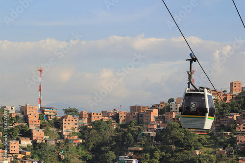 Panorámica de la periferia metrocable Línea J. Medellín, Colombia.