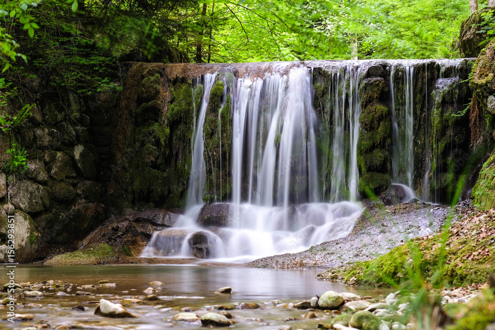 Fototapeta premium Hinwiler Tobel mit Wasserfällen