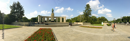 Photography BERLIN, GERMANY - JULY 2016: Tourists visit Russian Memorial