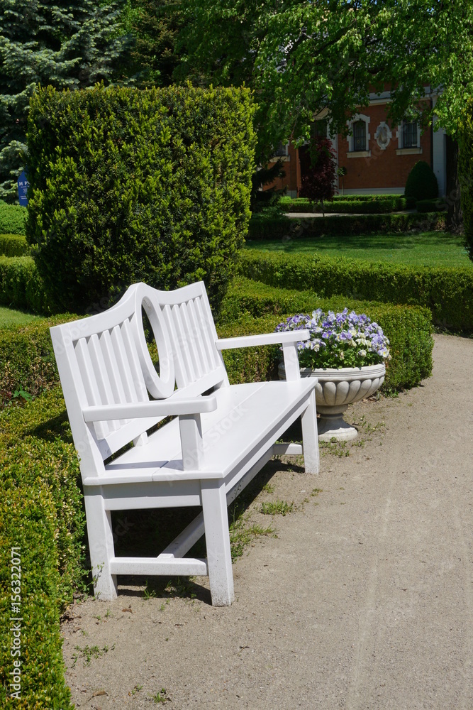 Bench in garden - Villa Edw
ard Herbst , museum - beatiful garden 