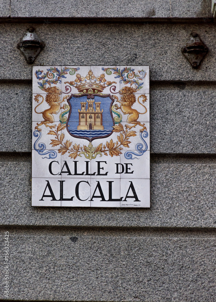 Fototapeta premium Azulejo calle alcala de madrid
