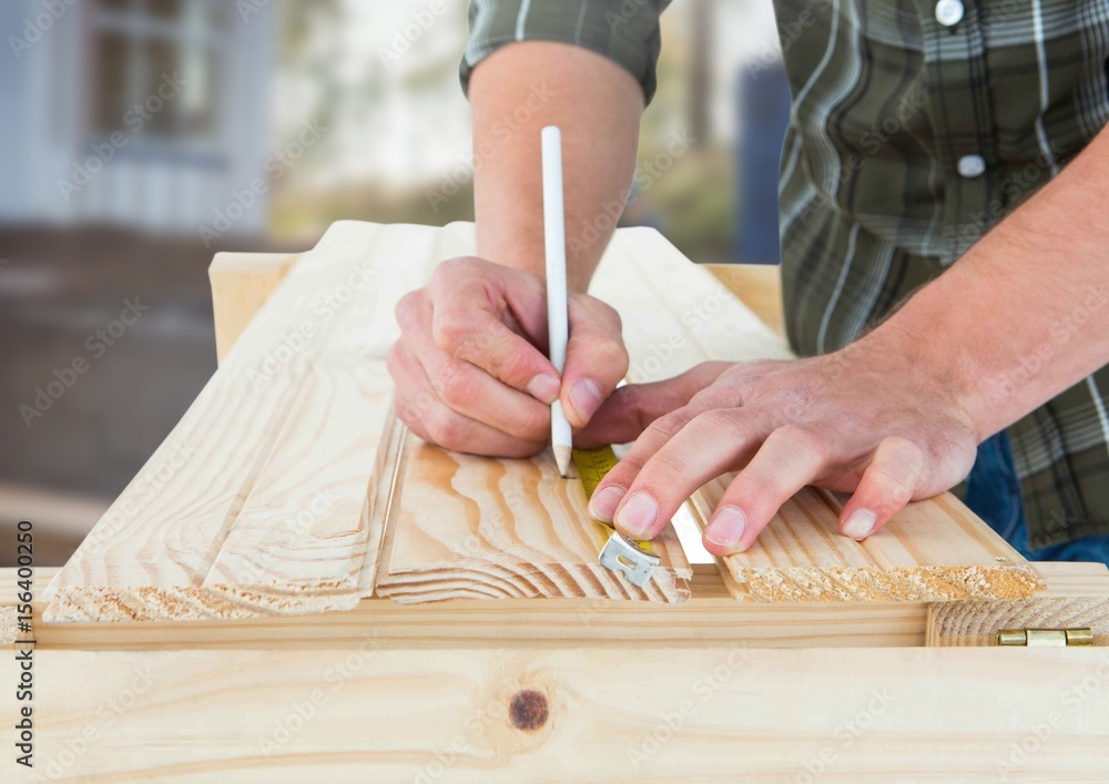 Obraz premium Carpenter on building site