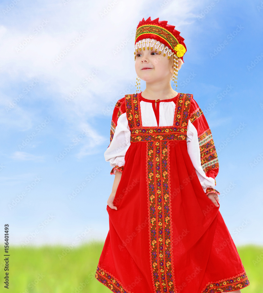Obraz premium Girl in Russian national costume.