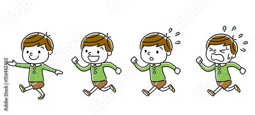 男の子：歩く、走る