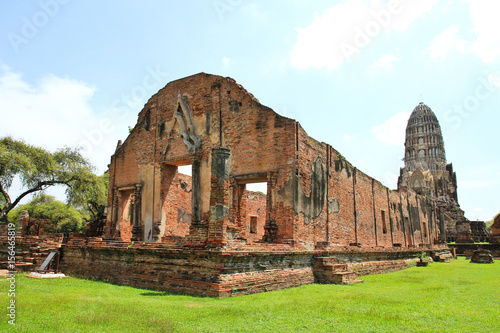 Wat Ratchaburana, the ruin ...