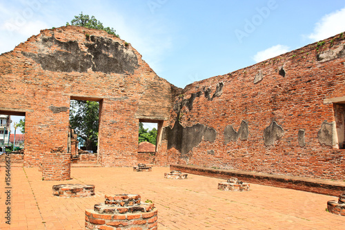 Wat Ratchaburana, the ruin ...