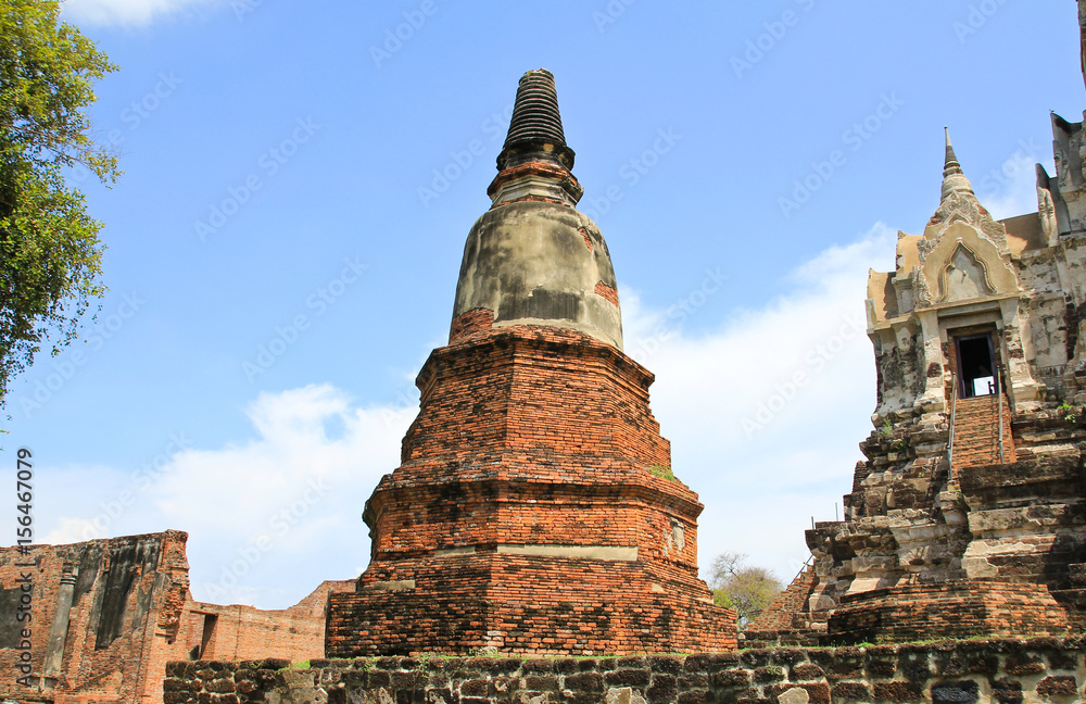 Wat Ratchaburana, the ruin of a Buddhist temple in the Ayutthaya historical park, Thailand Wat Ratchaburana, the ruin of a Buddhist temple in the Ayutthaya historical park, Thailand