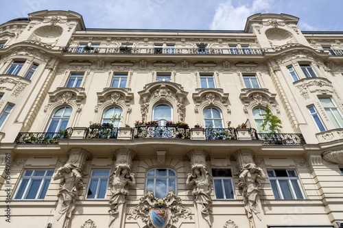 Canvas Print austria, vienna, art nouveau houses on naschmarkt