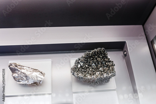 Photos Silicon Carbide crystal stone