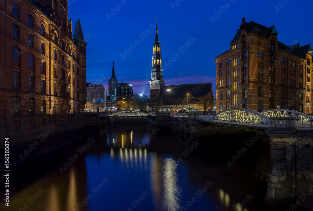 Fototapeta premium Hamburg Germany, at the blue hour view of St. Michael's Church