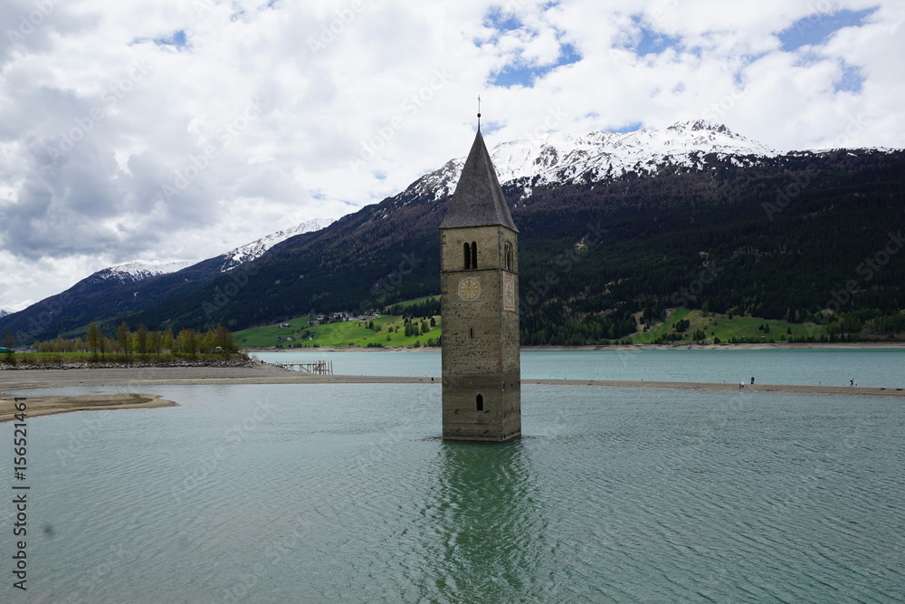 Kirche im Wasser