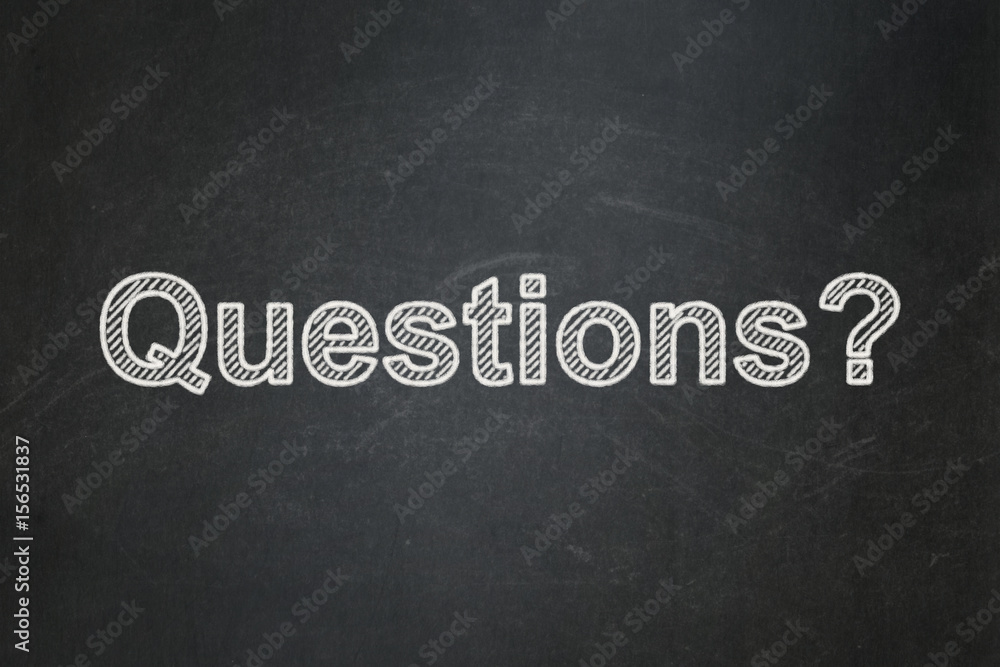 Obraz premium Learning concept: Questions? on chalkboard background