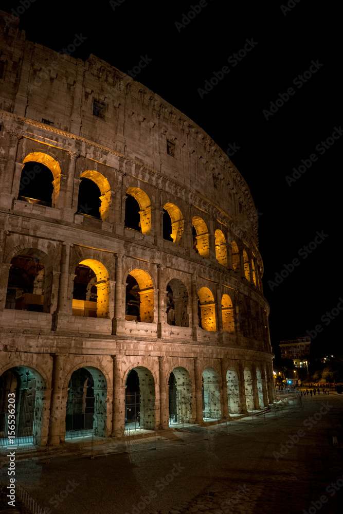 Kolosseum Rom bei Nacht