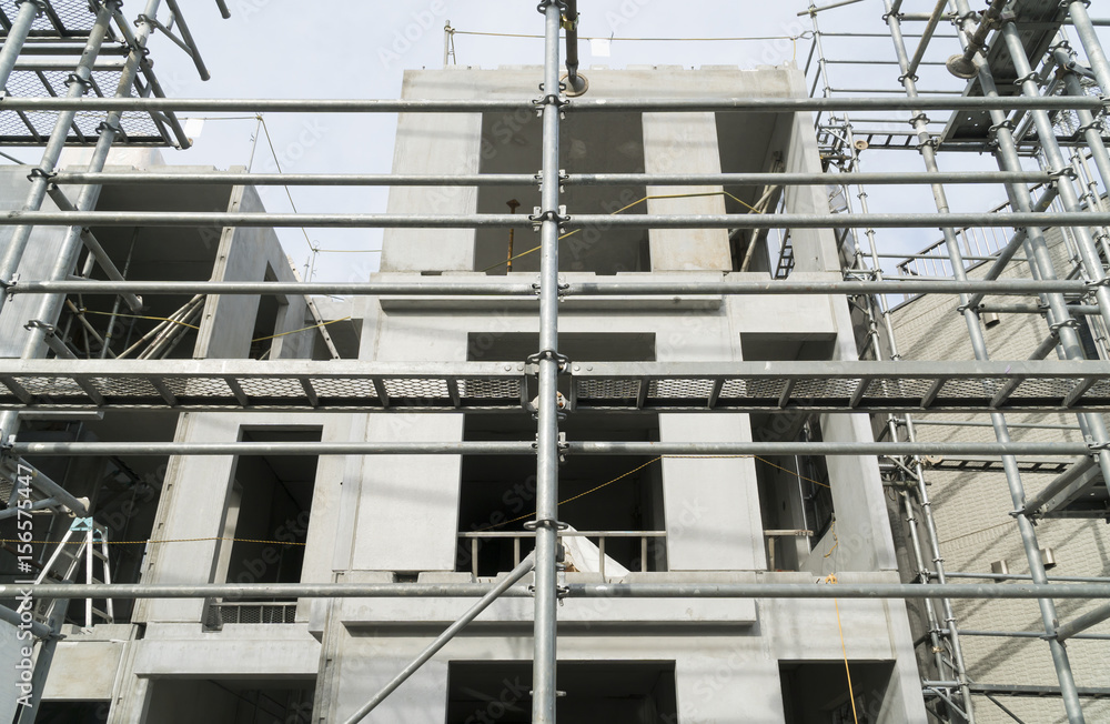 東京都心 低層階 鉄筋3階建てマンション工事現場 東京都心 低層階 鉄筋3階建てマンション工事現場