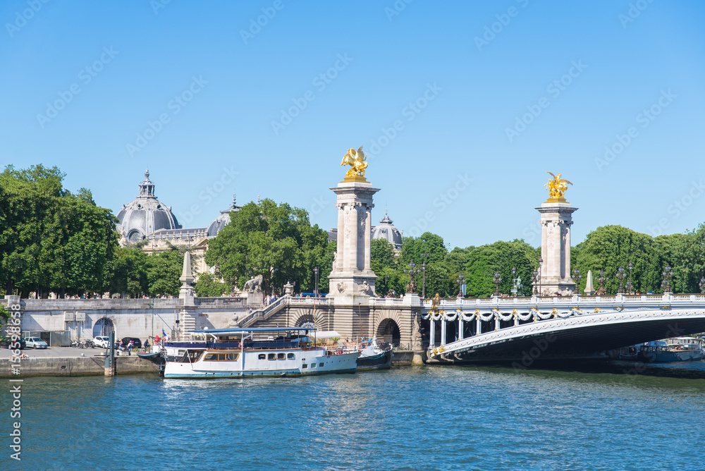 Paris, pont Alexandre III, with barges
