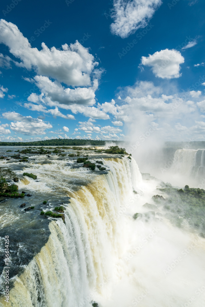 Iguazu Wasserfälle an der Grenze von Argentinien und Brasilien