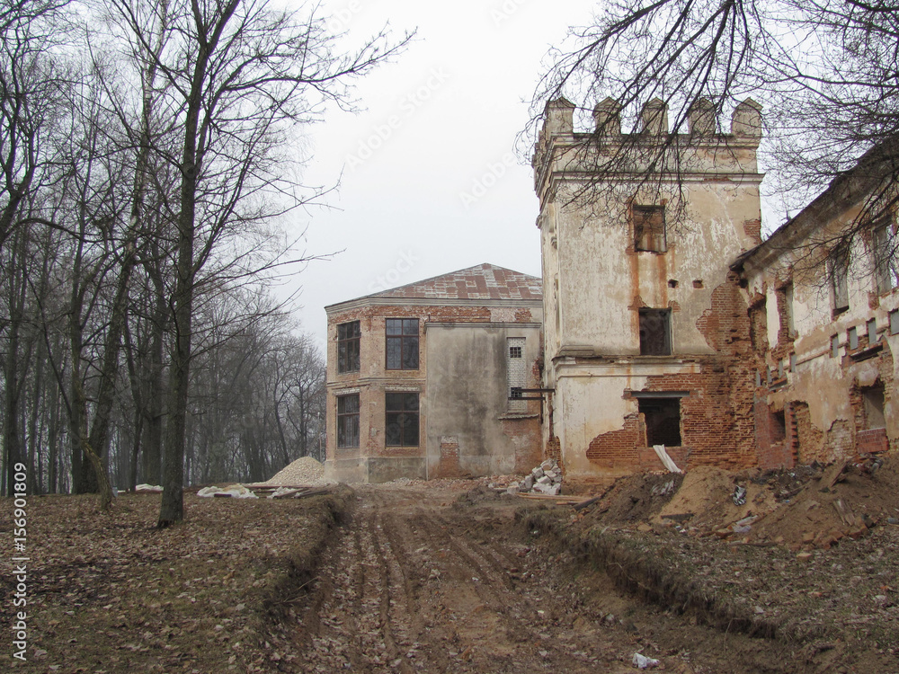 Ruined palace