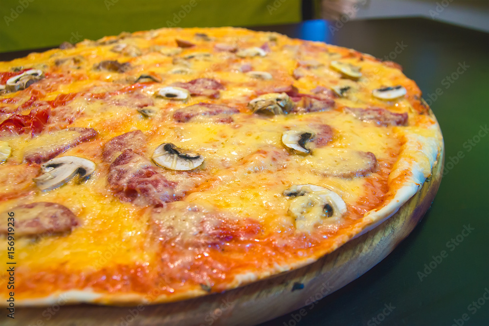 cheese pizza with meat cheese pizza with meat