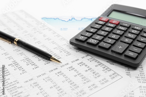 Financial accounting stock market graphs analysis