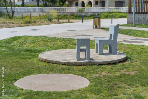 Sillas públicas en un jardín de Benicarló (España). photo