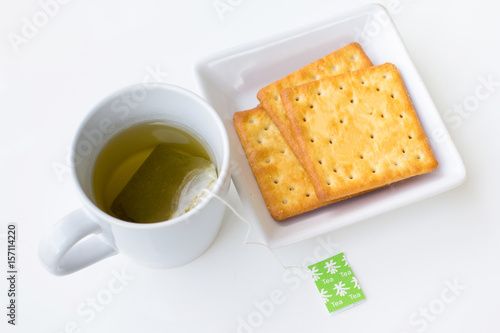 Afternoon tea time, the Japanese green tea and pain cracker