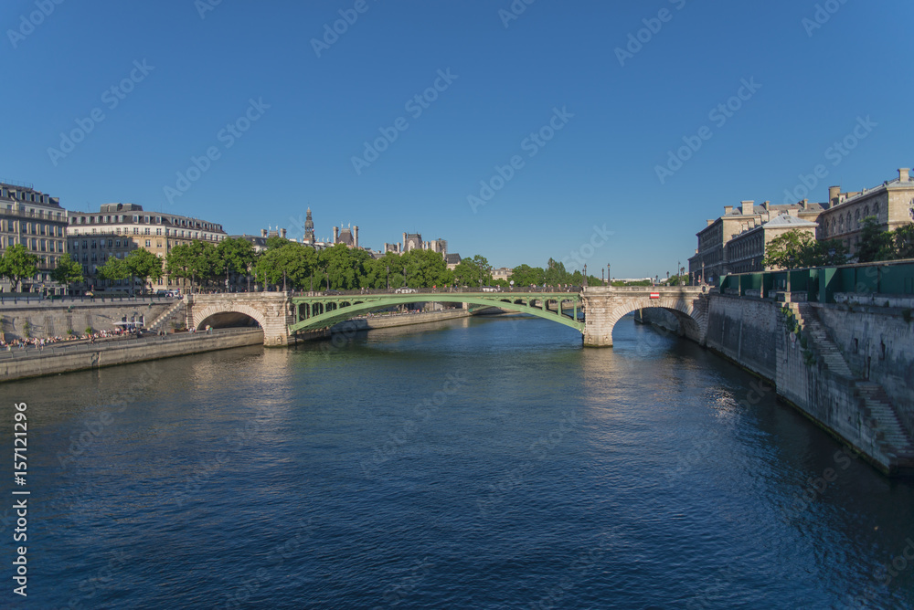 Paris, view of the Seine, with the pont Notre-Dame