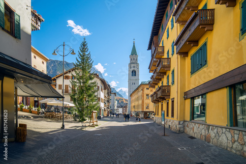 Fototapeta Naklejka Na Ścianę i Meble -  Narrow Aisle in Cortina d Ampezzo