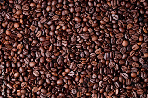 Brown coffee bean background © Nattapol_Sritongcom