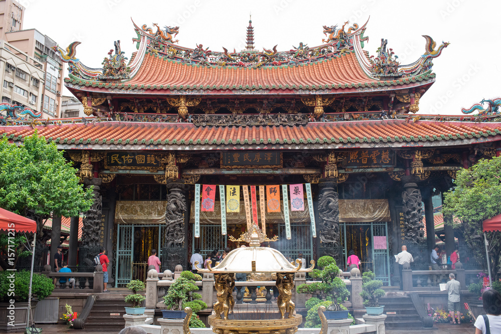 Longshan Temple in Taipei, Taiwan　台湾・台北の寺院　龍山寺