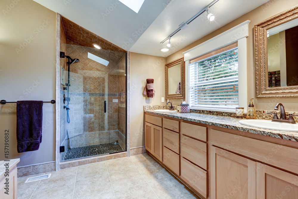 Fototapeta premium Master bathroom interior with large double sink vanity