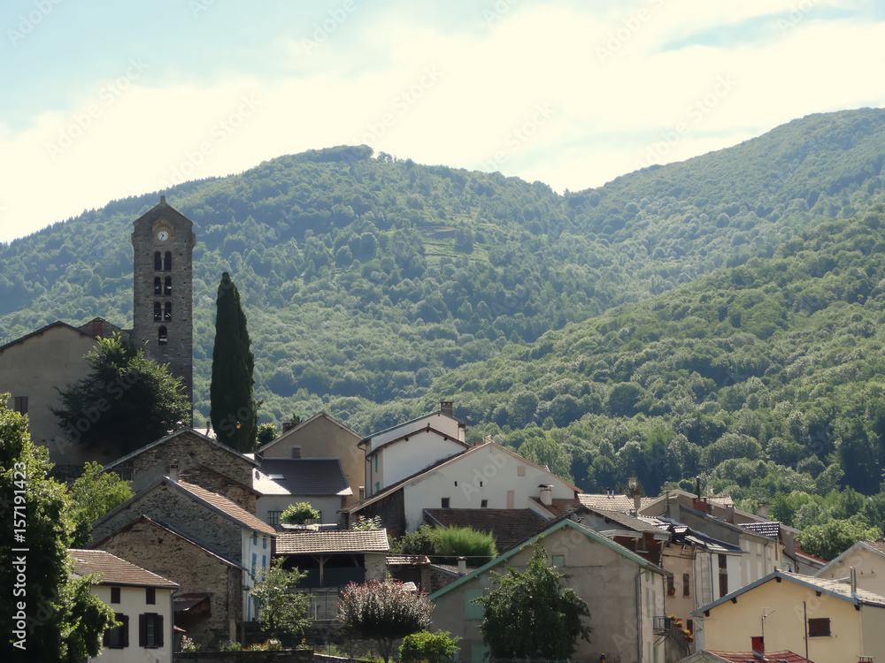 Village authentique en haute montagne, avec Eglise momument historique