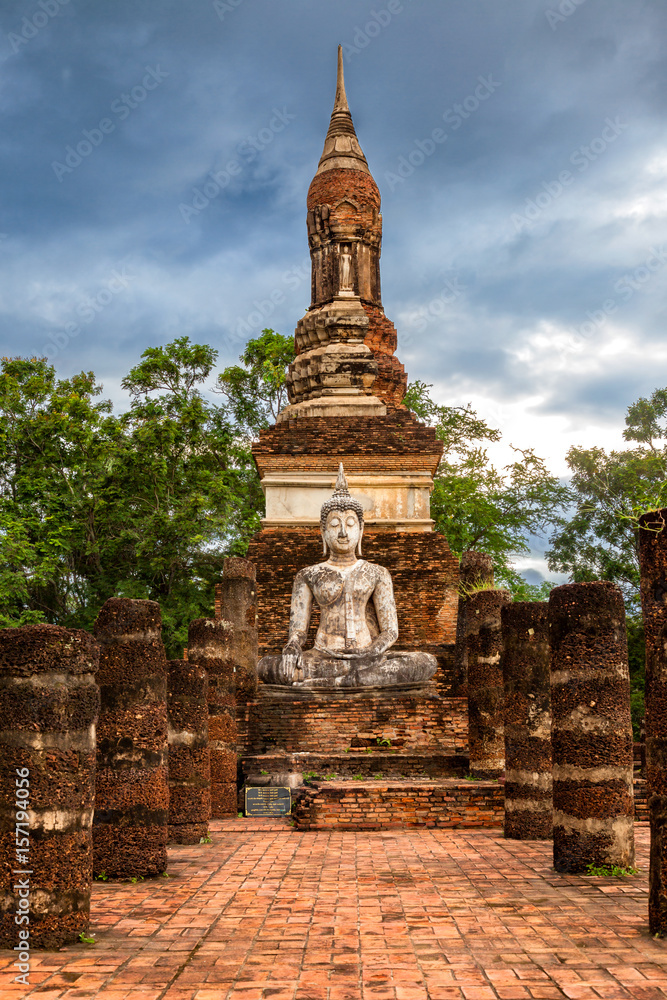 Buddha statue at Wat Tra Phang Ngoen (temple) in Sukhothai Historical Park. Thailand. Unesco World Heritage Site