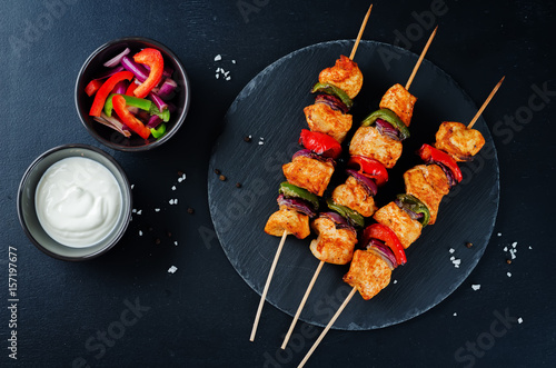Chicken kebabs with vegetables and greek yogurt sauce