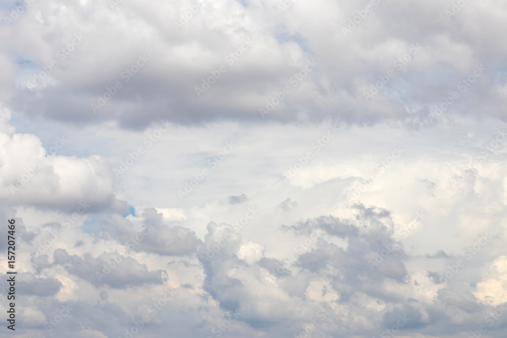 Fototapeta premium Clouds scattered over the sky.
