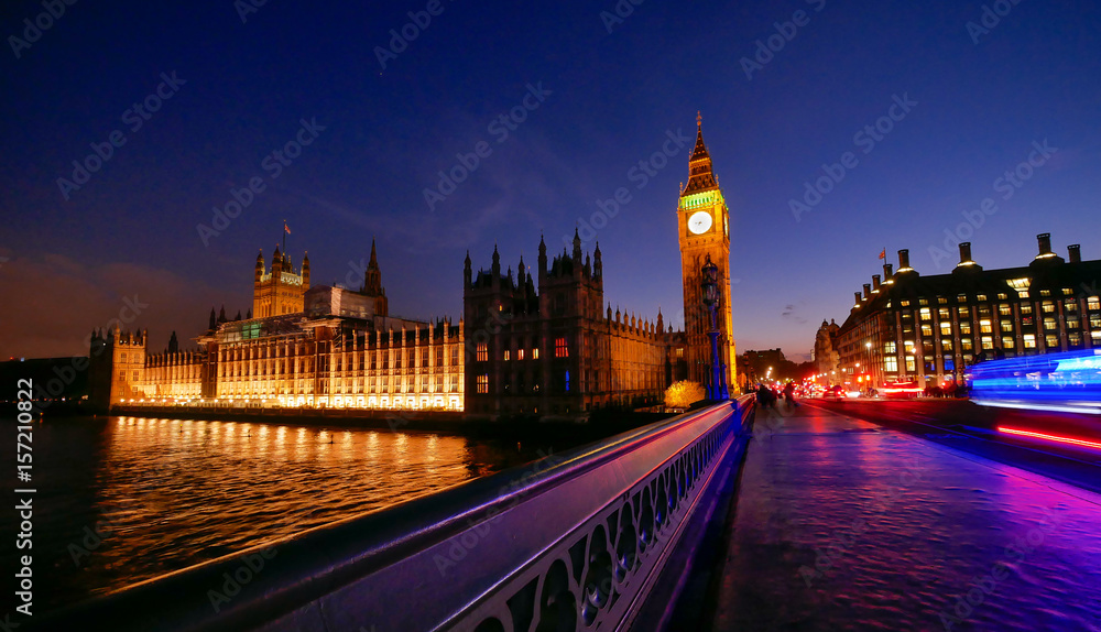 Fototapeta premium Big Ben and Westminster abbey in London, England
