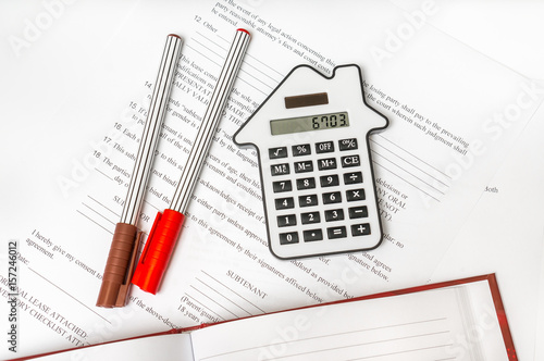 Calculator and contract - insurance, rent and buying car