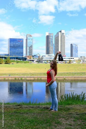 Obraz na płótnie Vilnius city girl and skyscrapers view w salonie