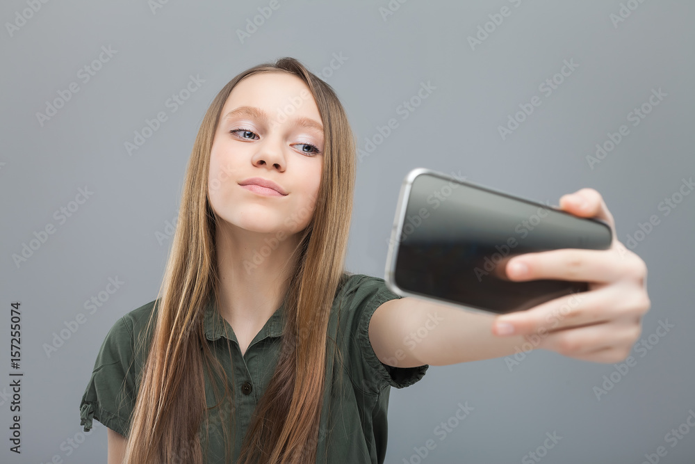 Fototapeta premium girl taking selfie