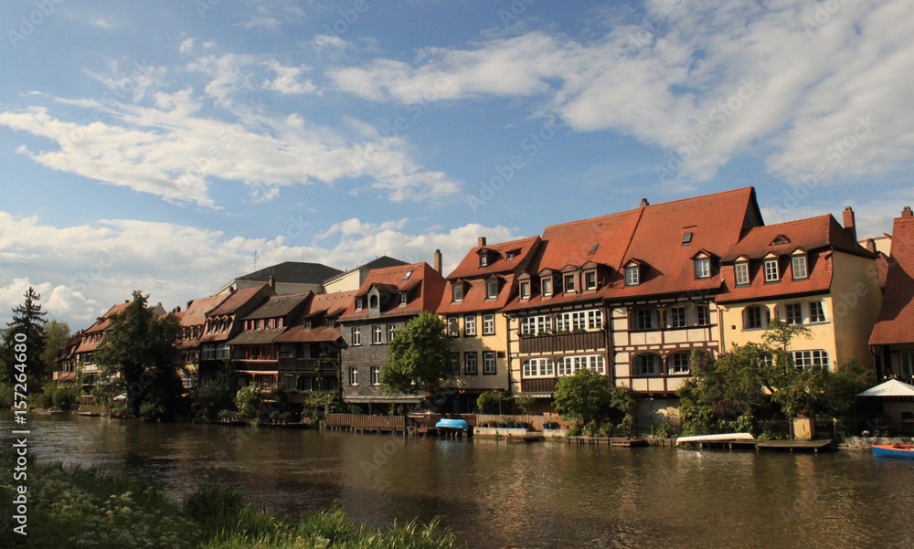 Romantisches Bamberg: Blick über den linken Regnitzarm nach Klein Venedig