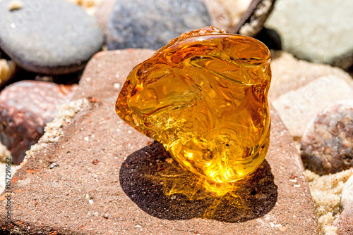 Fototapeta Naklejka Na Ścianę i Meble -  Bernstein am Ostseestrand