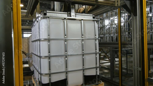 Wallpaper Mural Spesial Mechanism Puts Large Container into Metal Carcass Torontodigital.ca