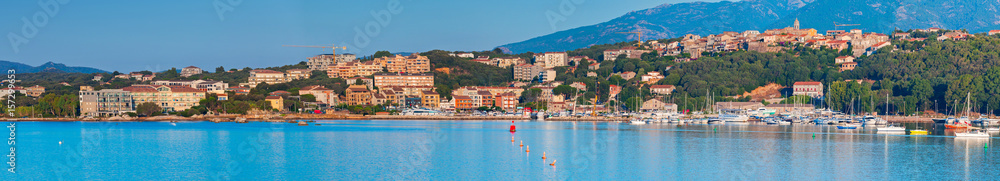 Obraz premium Porto-Vecchio bay, wide coastal cityscape