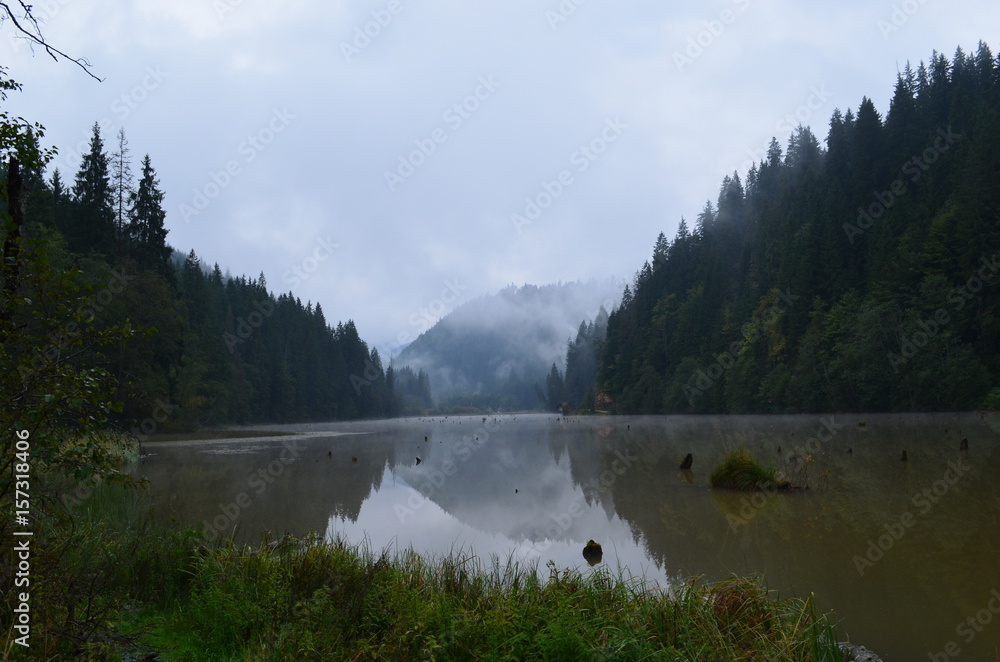 Lacul Roșu. Romania Lacul Roșu. Romania