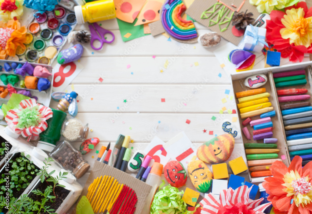Obraz premium Materials for children's creativity. Drawings, plasticine, crafts.
