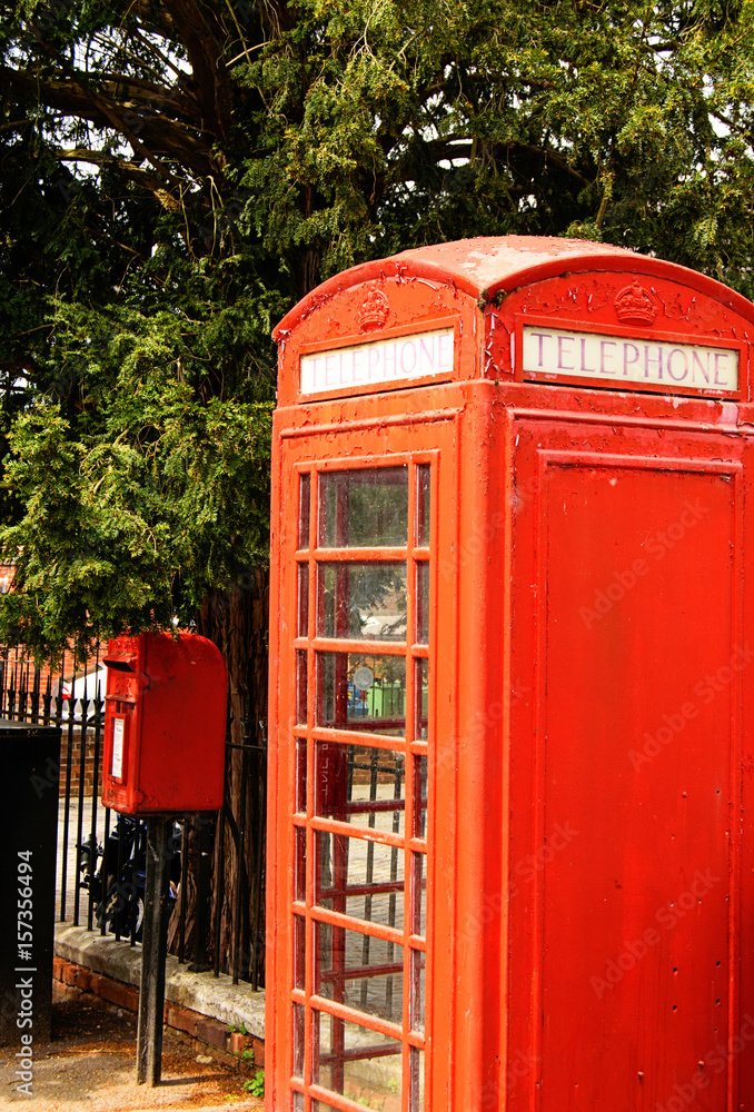 Fototapeta premium Red street telephone, call-box in Britain